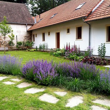 Veverci Dvur Hotel Rosec Kültér fotó